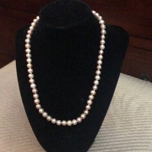 Gorgeous very light pink pearl/bead necklace